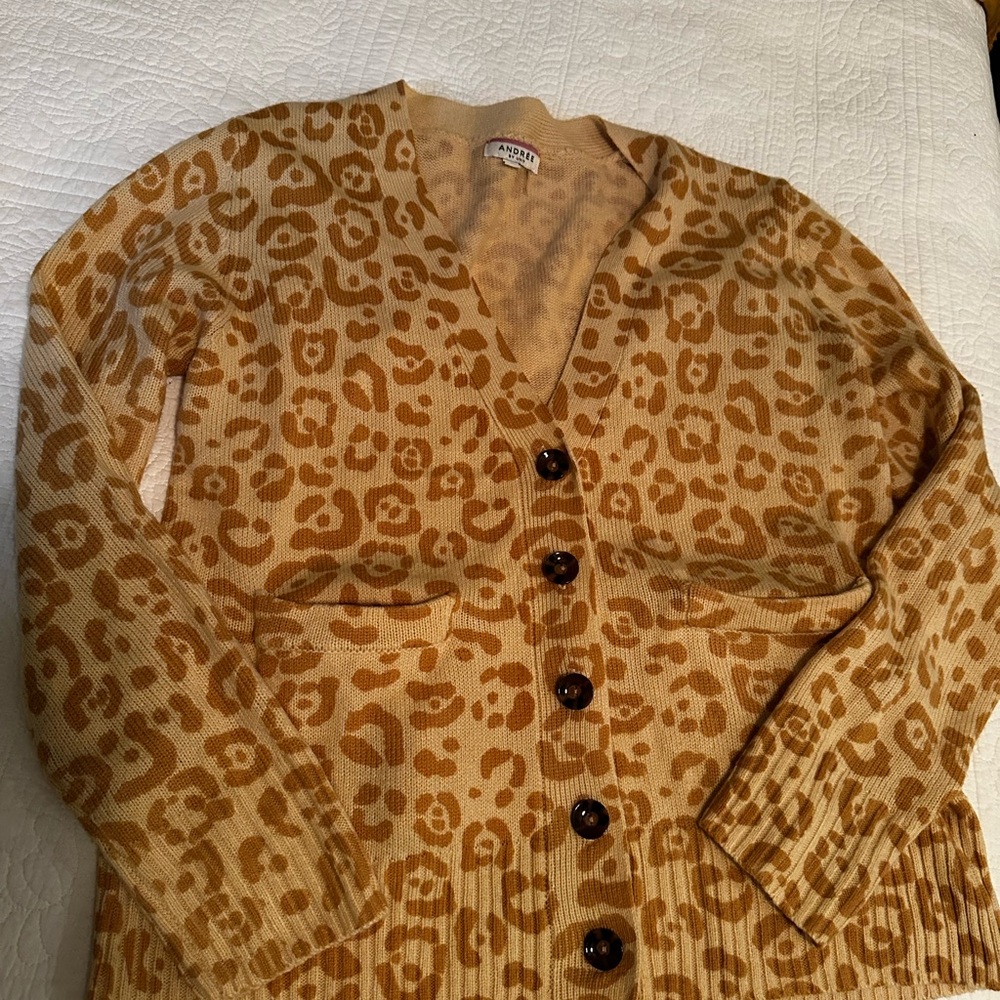 ANDREE BY UNIT Cream Knit Sweater